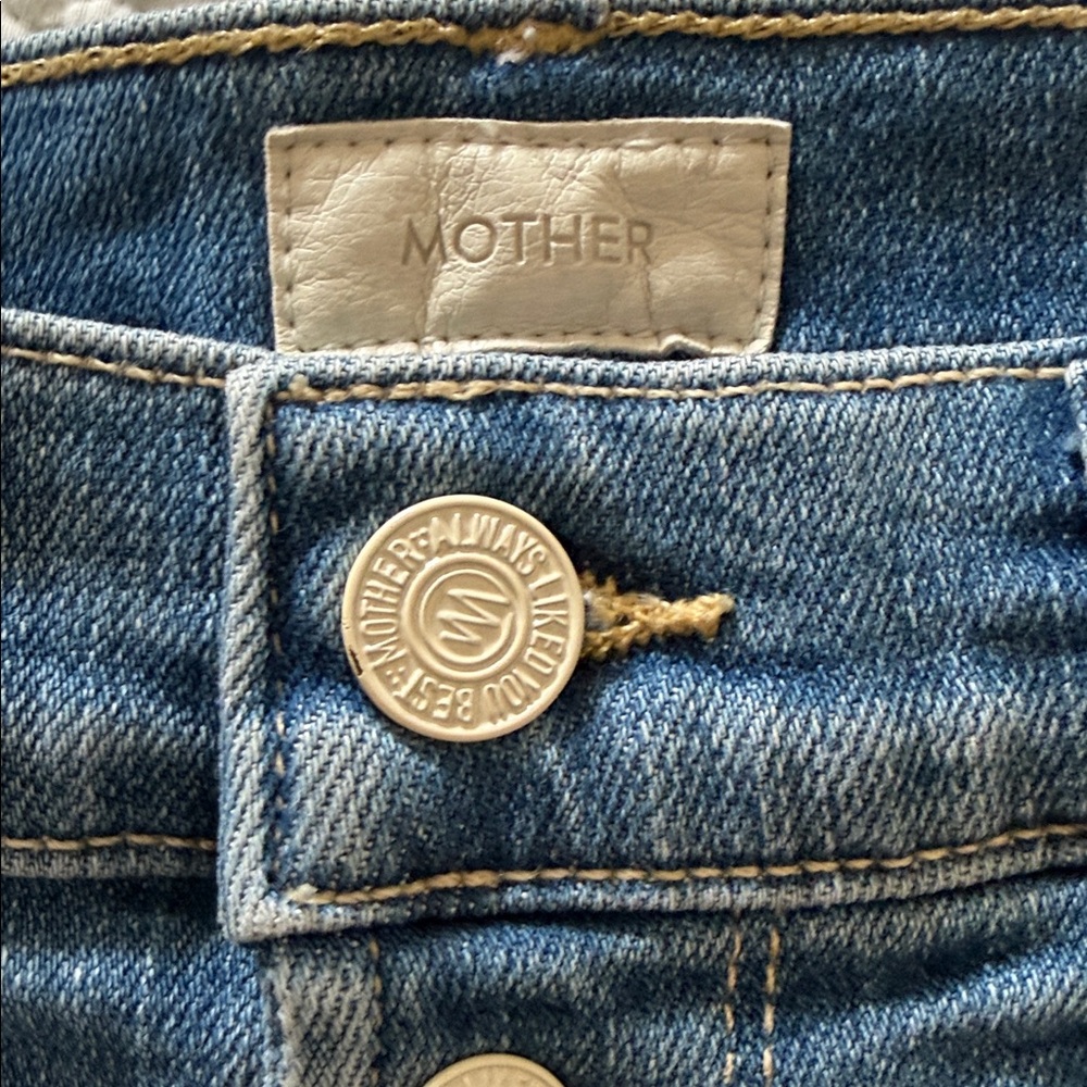 MOTHER | The Pixie Dazzler Fray Denim | Blowing Kisses | Shorts - Picture 4 of 7